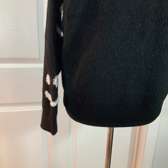 Smile Long Sleeve Smiley Face Black Sweater Size S/M - Picture 6 of 9